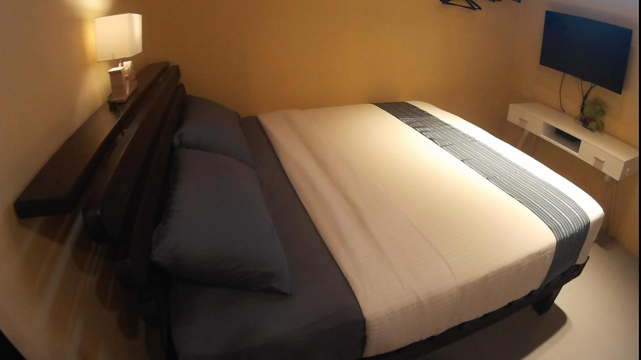 On Board Hostel Manzhou المظهر الخارجي الصورة
